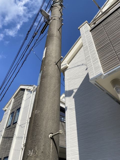 ちょっと待って！家の前に電柱がある！！