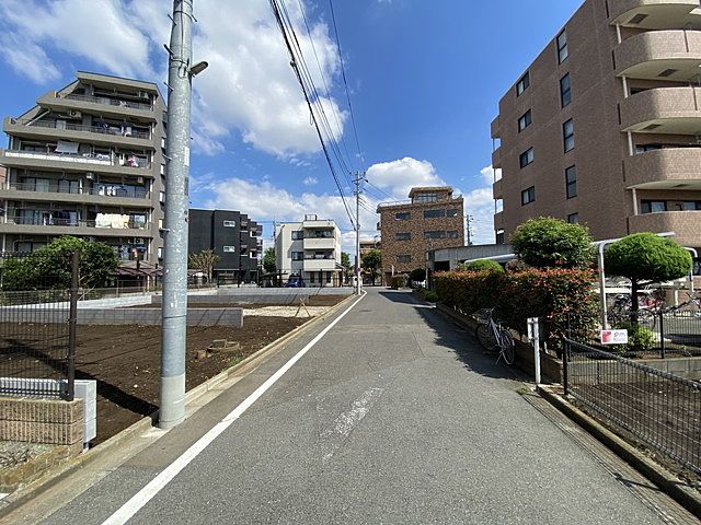 西東京市富士町4丁目の現地・前面道路5.5M（2022.9.10）スプラッシュ