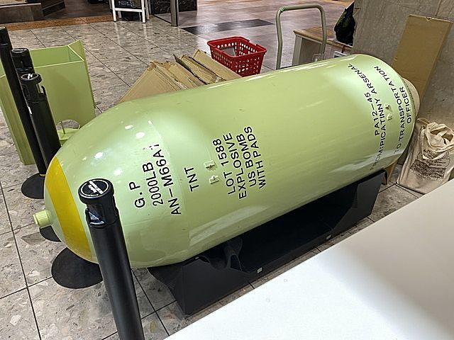西東京市に投下された模擬原子爆弾「パンプキン」の模造品(2025.7.12)