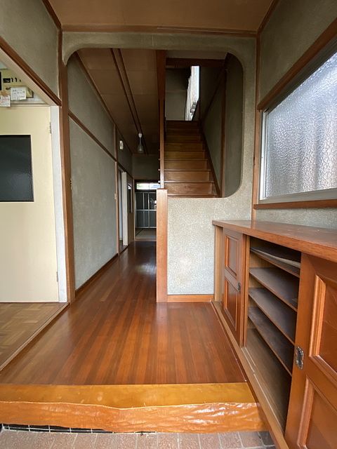 西東京市北原町1丁目戸建て内玄関廊下(2025.8.30)スプラッシュ