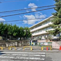 西東京市立谷戸第二小学校 距離950m