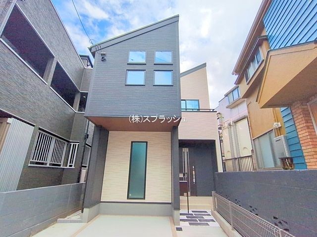 西東京市柳沢5丁目新築一戸建ての物件概要です。西東京市の不動産なら西武新宿線東伏見駅北口より徒歩2分にある株式会社スプラッシュにお任せください。物件のことや住宅ローンのこと、不動産で気になった…