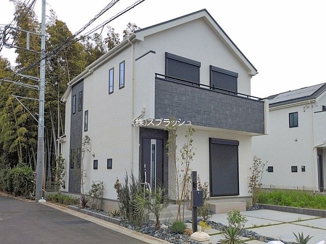 西東京市中町1丁目新築一戸建ての物件概要です。西東京市の不動産なら西武新宿線東伏見駅北口より徒歩2分にある株式会社スプラッシュにお任せください。物件のことや住宅ローンのこと、不動産のことで気に…