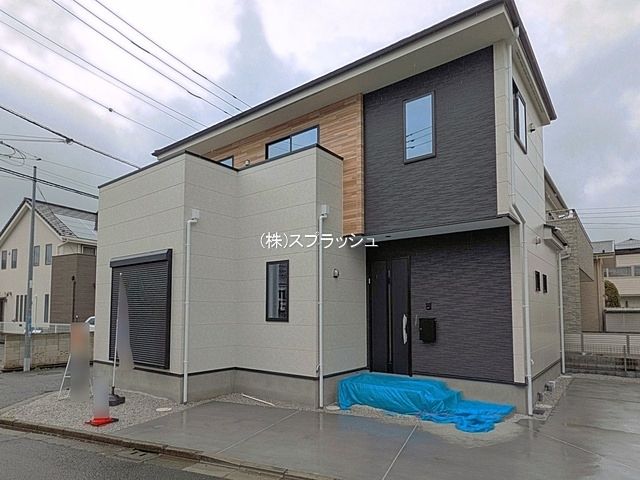 西東京市谷戸町1丁目新築一戸建ての物件概要です。西東京市の不動産なら西武新宿線東伏見駅北口より徒歩2分にある株式会社スプラッシュにお任せください。物件のことや住宅ローンのこと、不動産で気になっ…