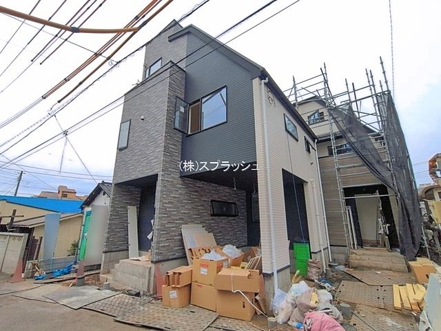 西東京市南町4丁目新築一戸建ての物件概要です。西東京市の不動産なら西武新宿線東伏見駅北口より徒歩2分にある株式会社スプラッシュにお任せください。物件のことや住宅ローンのこと、不動産で気になった…